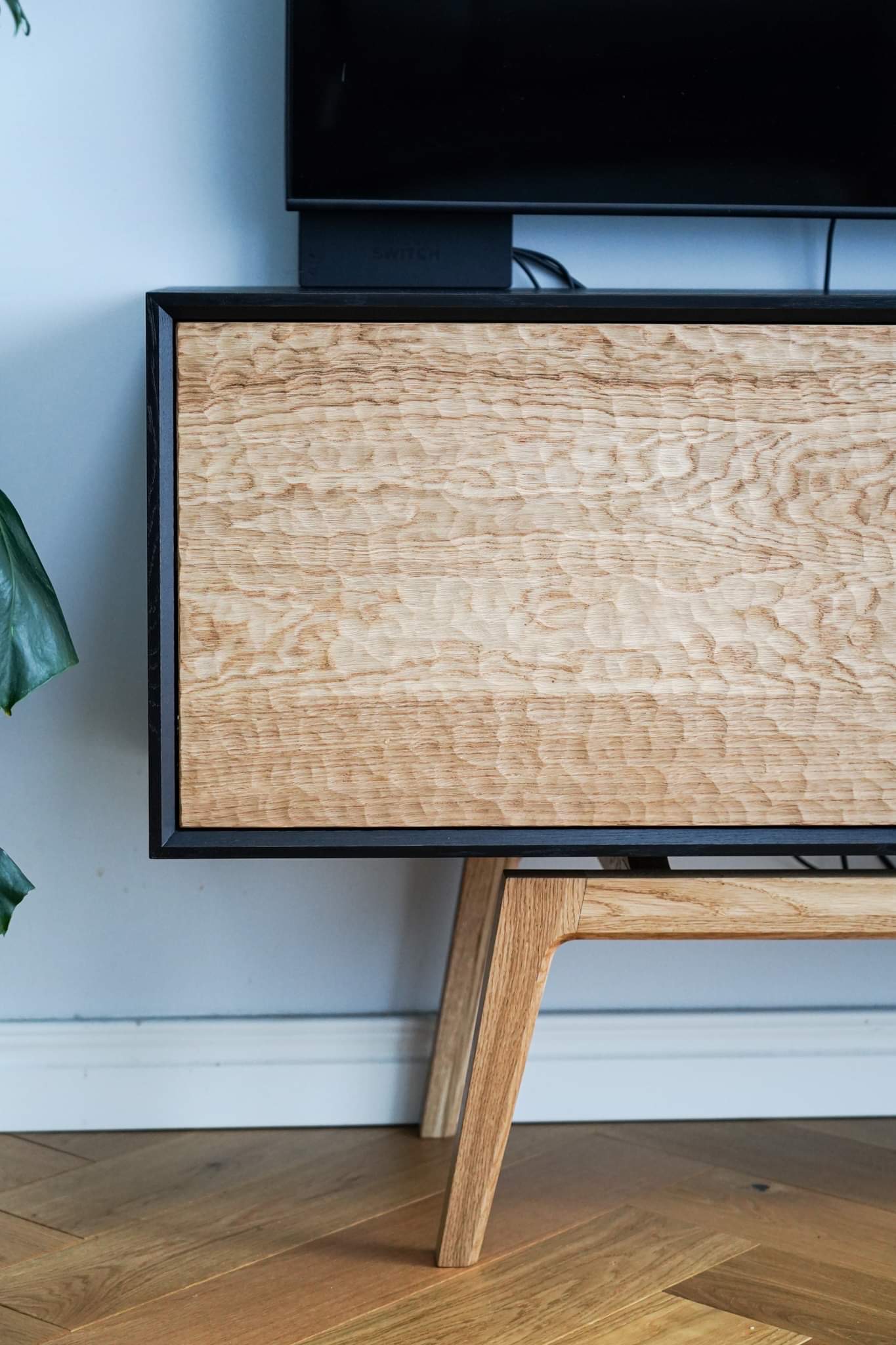 sideboard